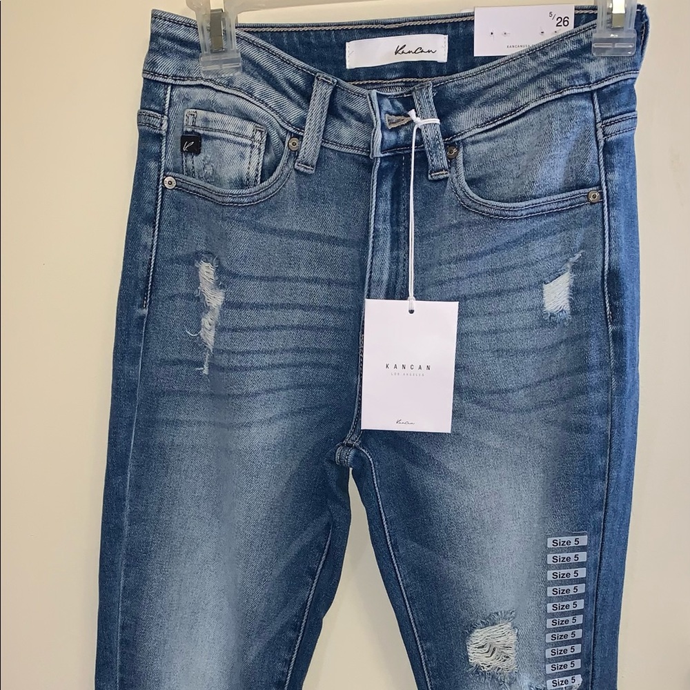 Brand new “KanCan, Los Angelos” distressed, skinny jeans. Size 5/26
